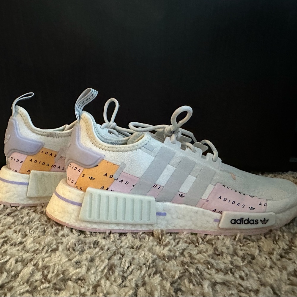 ADIDAS Women's NMD R1 Running Shoes Sneakers Boost White Pink GZ8013